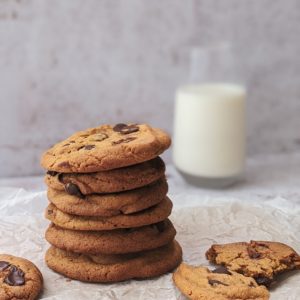 Freshly Made Chocolate Chip Cookies x 6