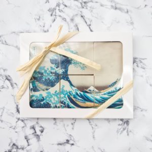 Great Wave Luxury Biscuits Gift