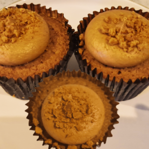 Caramel Biscuit Cupcakes