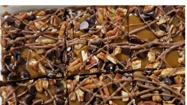 Nuts, Chocolate, Caramel Traybake 2